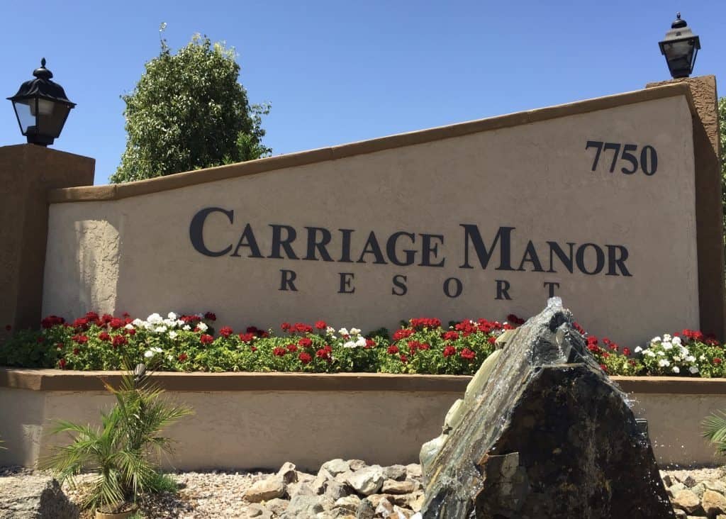 Welcome to Carriage Manor Resort